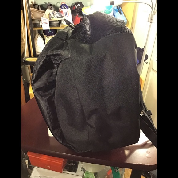 OGIO Backpack like New - Picture 5 of 15